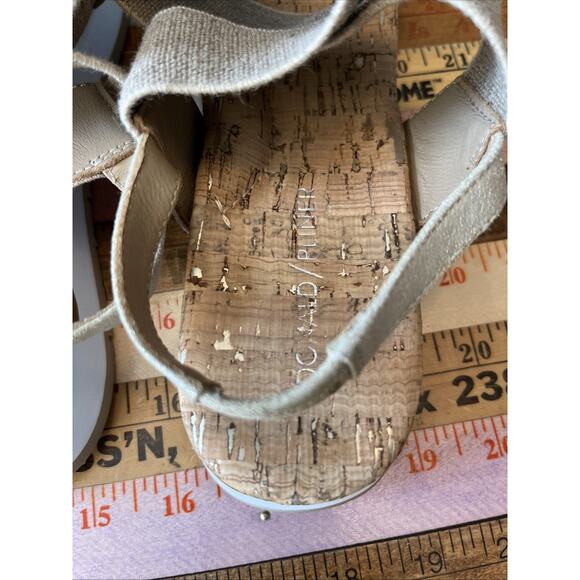 Donald Pliner Women’s 8 Shaye Ankle Strappy Sandals Metallic Tan Cork - Picture 5 of 10